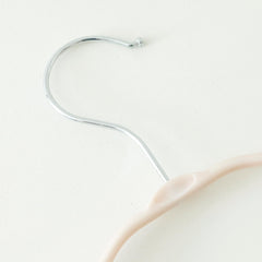 Heart Home PP Cloth Hanger Set of 5 With Zinc Plated Steel Hook (White)