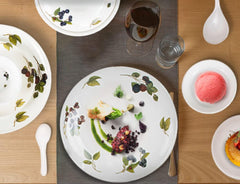 Kuber Industries 32 Pieces Round Melamine Microwave & Dishwasher Safe Dinnerware Kitchen Crockery Set | Glossy Dinner Sets & Kitchen Set for Home | Blueberry Floral - White