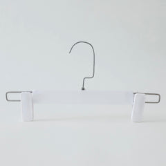 Homestic Recycled Plastic Cloth Hanger Set of 5 with Chromed Plated Steel Hook (White)