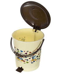 Kuber Industries Multiuses Mickey & Friends Print Plastic Dustbin For Home, Kitchen, Office, Bathroom With Swing Lid 10 Litre (Cream)
