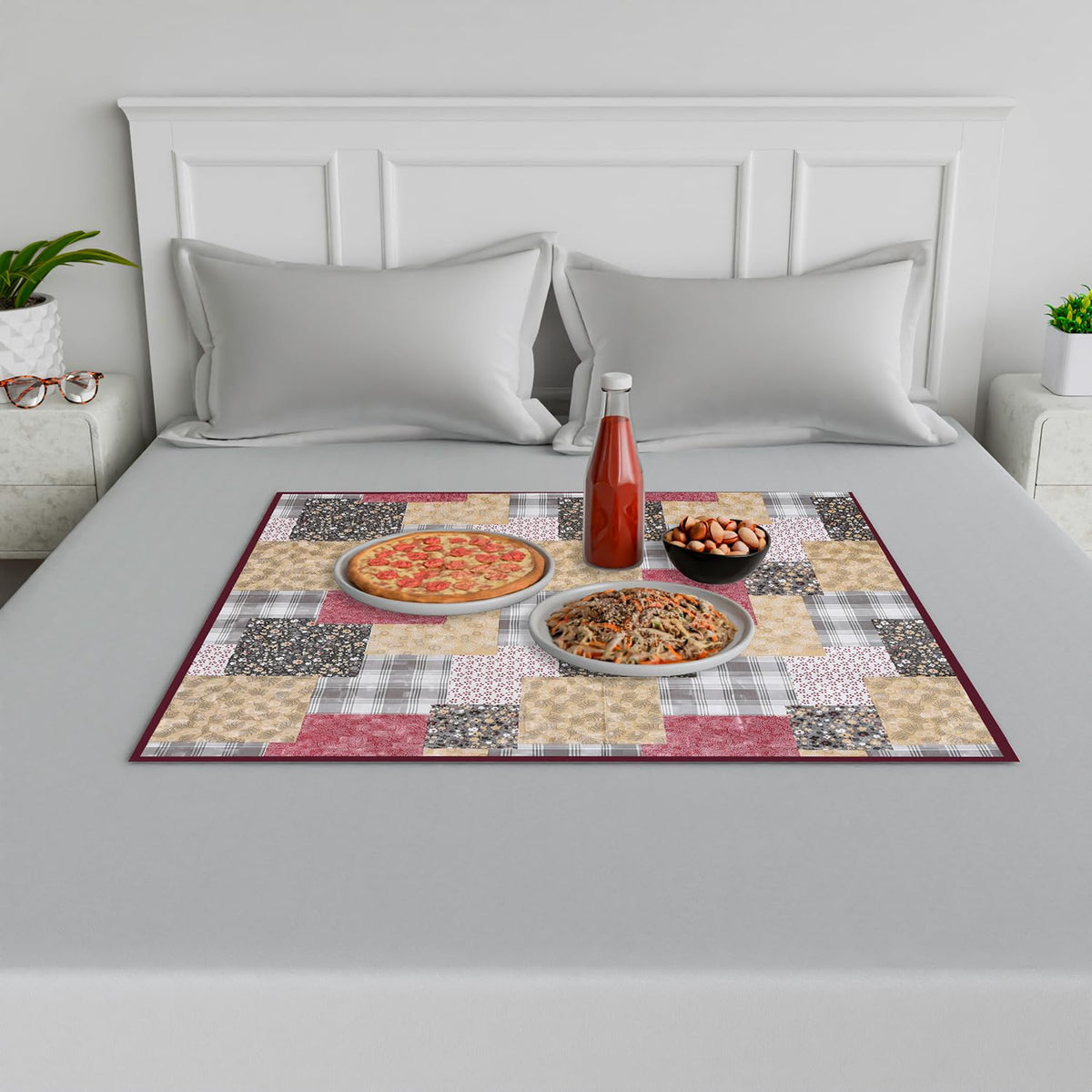 Heart Home Food Mat | Bedsheet Protector for Home | Reversible Bed Server Mat | Barik Flower Mattress Protector for Home | Food Mat for Kids | 92 cm | Black